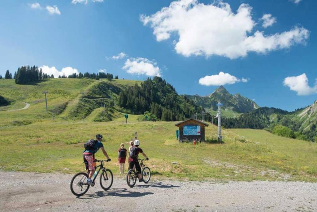 L'Enchalpe, Grand Et Lumineux Studio Avec Coin Montagne 5 Personnes, 60M Des Pistes, Piscine Couverte, Wifi, Grand Balcon Expo Est, Draps Non Compris Saint-Jean-dʼAulps Eksteriør bilde